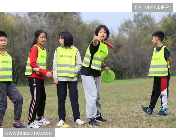 深圳飞盘队与重庆飞盘队赛后复盘分析意识碰撞与战术思考 深圳飞盘队与重庆飞盘队赛后复盘分析意识碰撞与战术思考