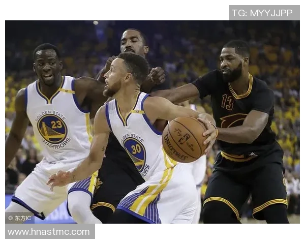 伯尔尼青年队迎战曼联队双方实力对决引发球迷热议 伯尔尼青年队迎战曼联队双方实力对决引发球迷热议